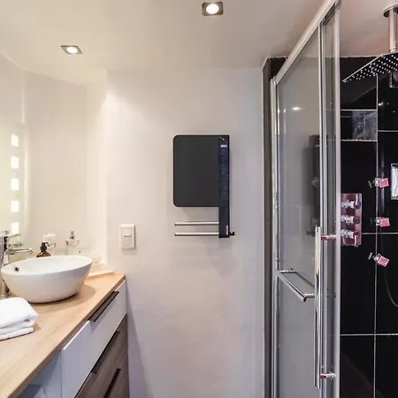 Le Crucy - T2 Avec Parking *